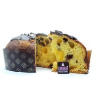 Panettone mit drei Schokolade Italien Cardona Weihnachts dessert