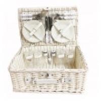CHIC NIC for 4 people Typical products in wicker basket for picnic
