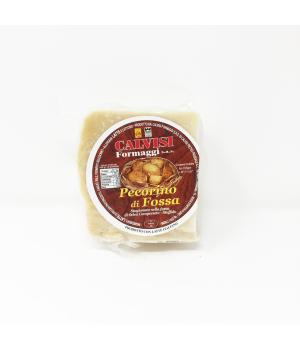 PECORINO in FOSSA Calvisi formaggio Italiano stagionato
