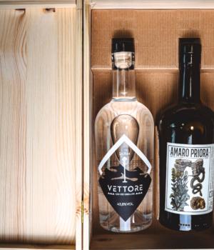 Box Gin & Amaro in legno firmata Sibillini Spirits