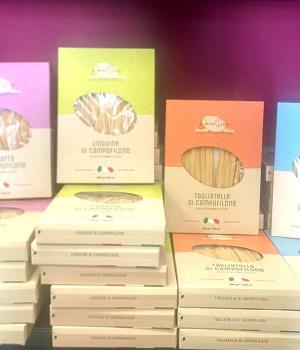 Box 6 Carassai 8 Packungen mit Campofilone-Nudeln