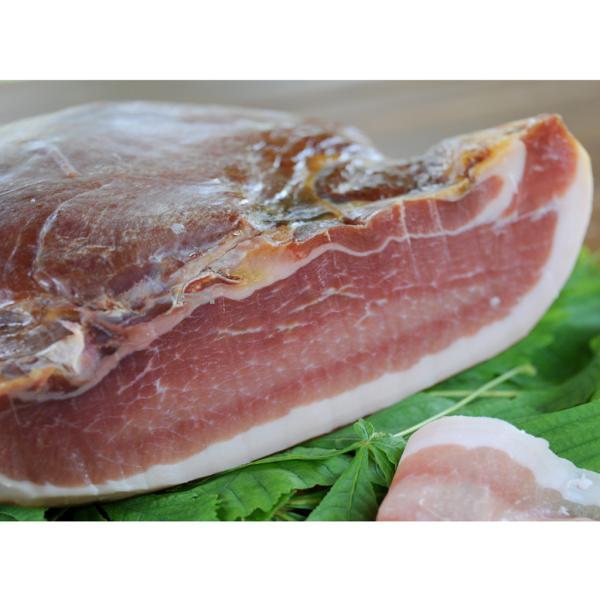 Dolce di grotta Funari slice of seasoned boneless ham